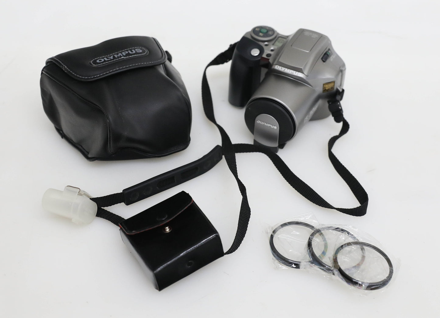 Olympus IS-30 DLX 35mm Film Camera with Case, Strap & Close Up Filter Set WORKS
