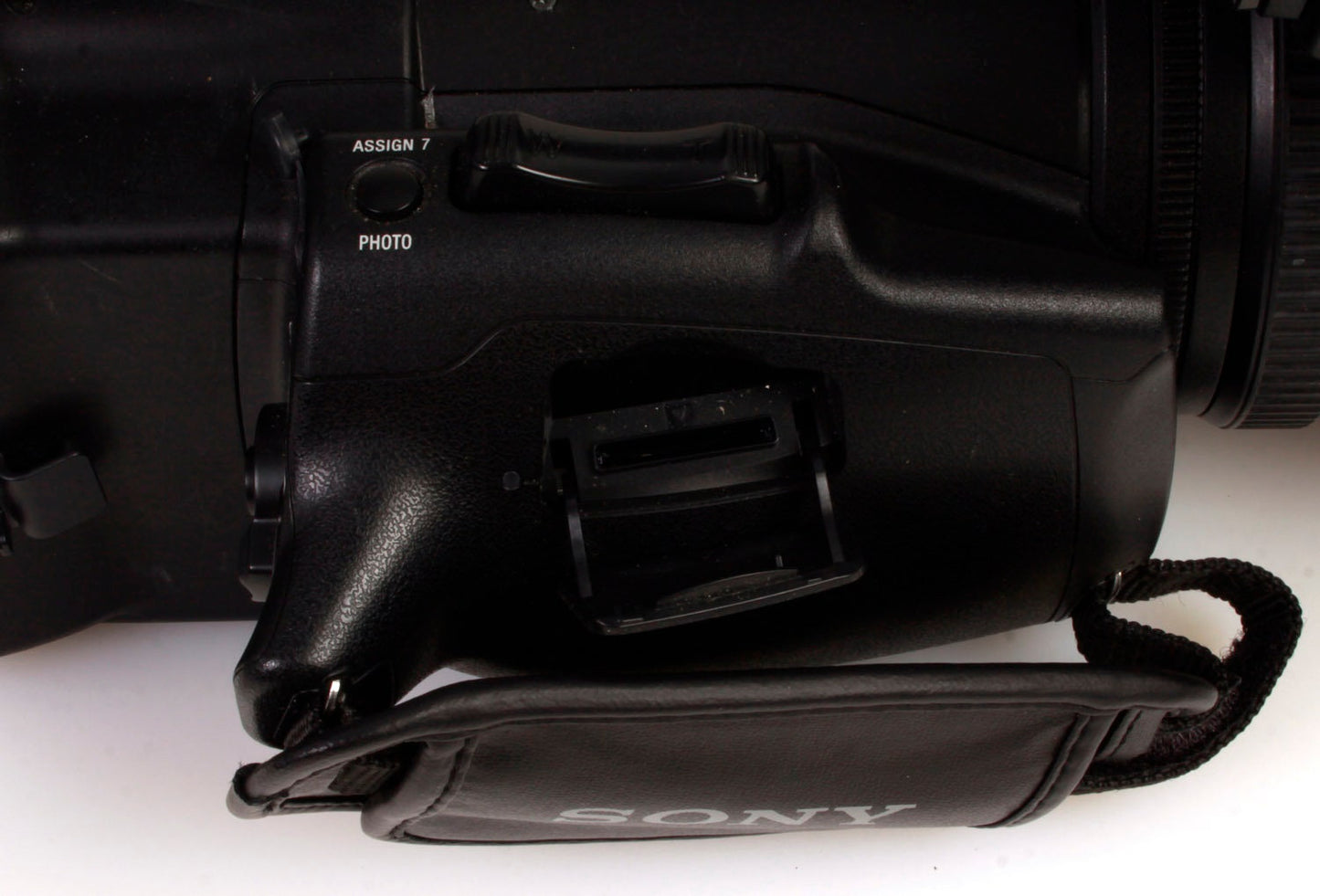 Sony HVR-Z5U Mini DV Camcorder w/ Battery, Charger, Mic & Bag WORKS