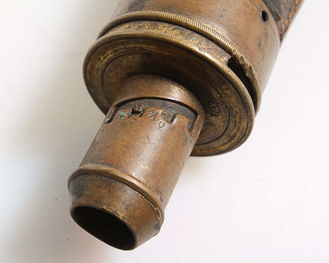 Large Gunpowder Flash, Vintage