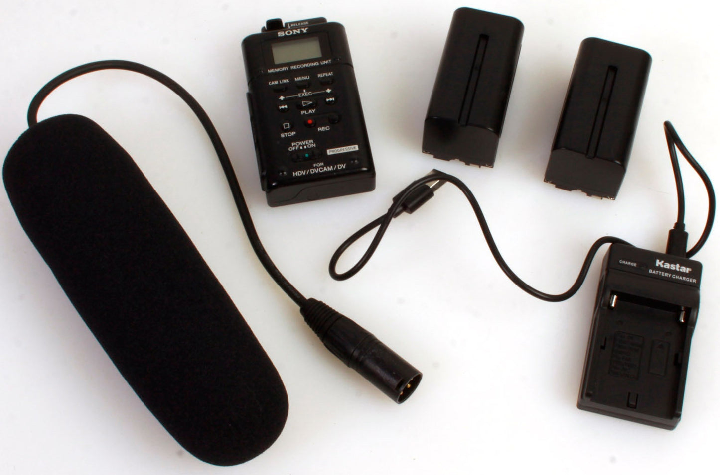 Sony HVR-Z5U Mini DV Camcorder w/ Battery, Charger, Mic & Bag WORKS