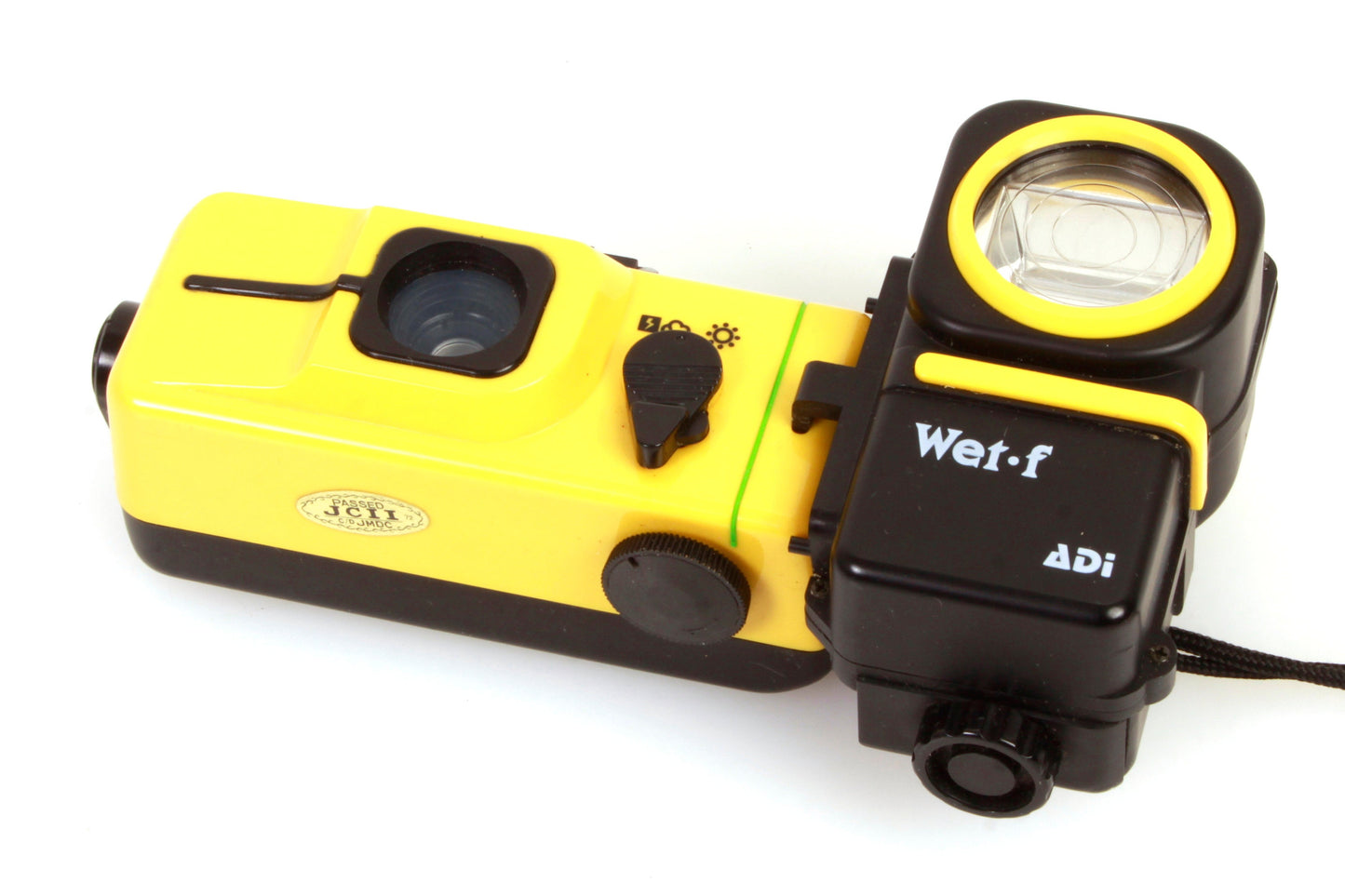 Argus Wet-110 Camera w/ Wet-110 F Flash & Case