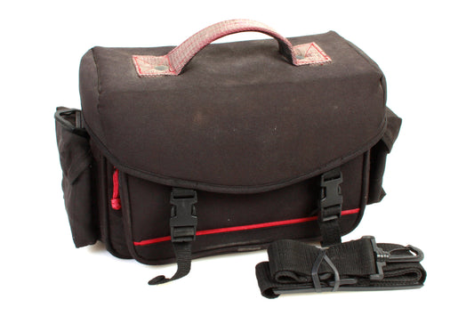Camera Bag 1970s - Black w/ Maroon Inside