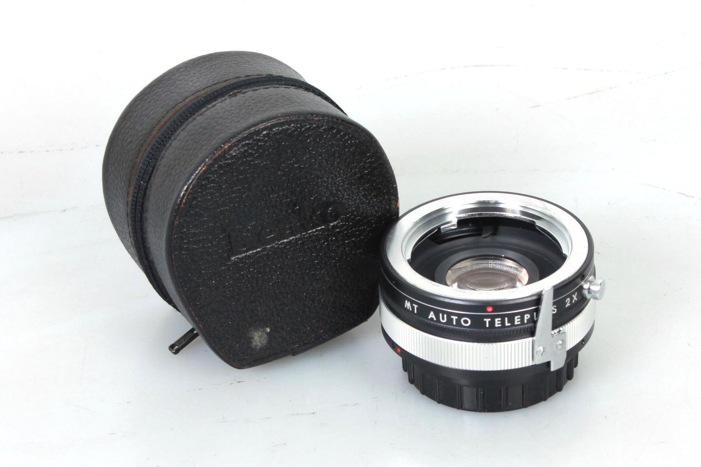 Minolta MD 2X Tele Converter w Case