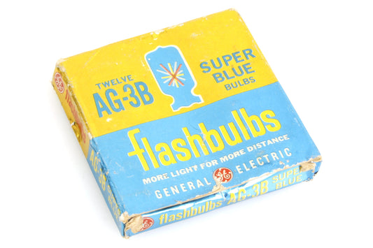 Vintage Flash Bulbs GE AG-3B Super Blue in Box