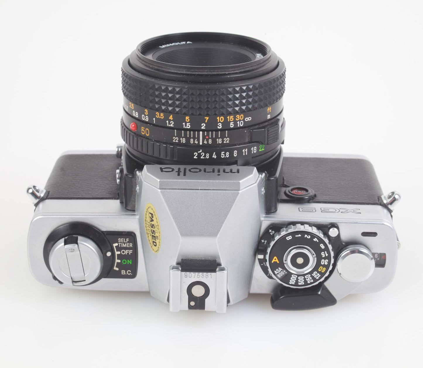 Minolta XG9 Student 35mm Film Camera w/50mm Lens and Kodacolor 100 Roll of Film