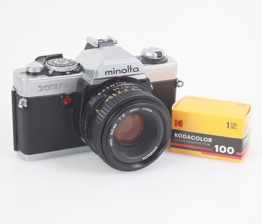 Minolta XG9 Student 35mm Film Camera w/50mm Lens and Kodacolor 100 Roll of Film