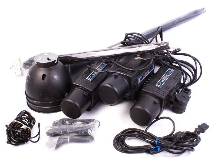 Jtl S300 M Strobe Studio Lighting Set, 3 Lights, Two Umbrellas & Sync Cords