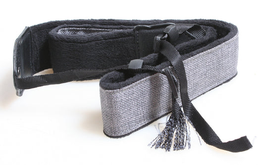 CAMERA STRAP 1980S , PADDED , GREY / BLACK