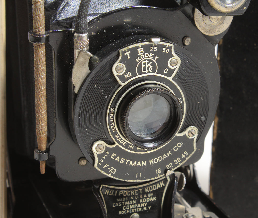 KODAK FOLDING BELLOWS AUTOGRAPHIC W/CABLE RELEASE, STYLIST, MANUAL