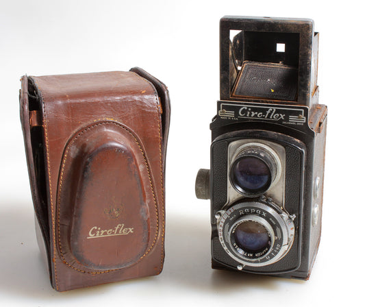 TLR CAMERA W/CASE