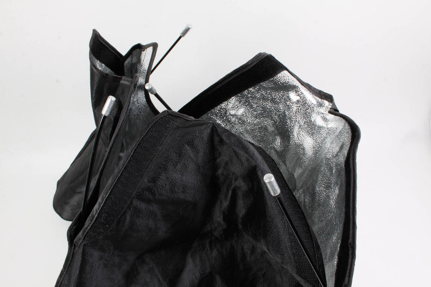 Glow Softbox 24x24 Black/ Silver w/ Grid
