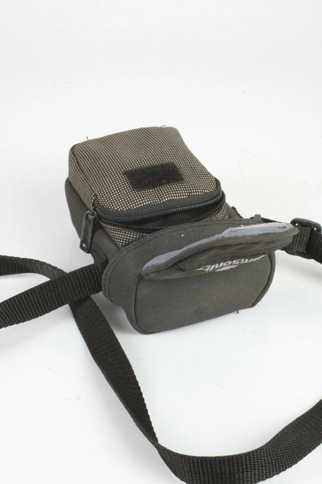 Samsonite Compact Digital Camera Case - Slim Protective Point & Shoot, Dark Grey with Black Trim, Travel-Ready