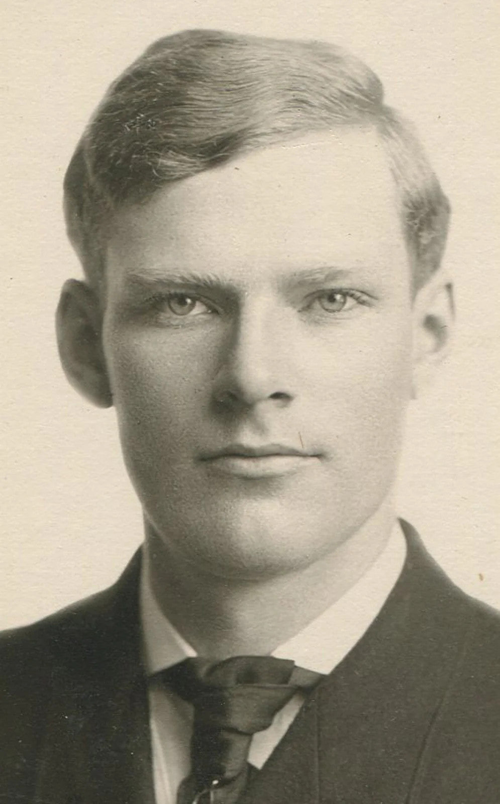Vintage Silver Print Debonair Young Man Just So Handsome, Oval Circa 1920s 5x3.5