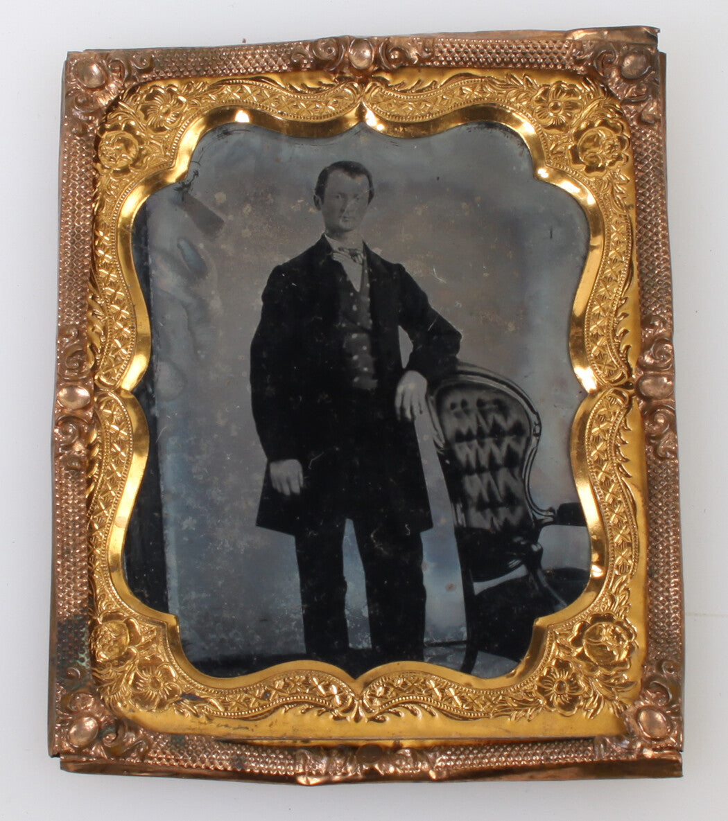 MAN IN PRINTED VEST, STANDING POSE. 6TH PLATE TINTYPE IN FOIL, MAT AND GLASS.