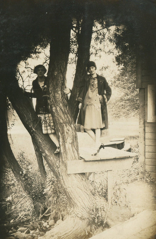 Vintage 1930s Black & White Photos - Women in Period Dress in Tree House,