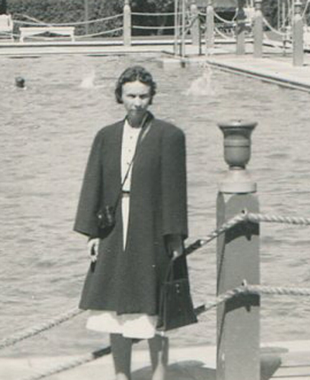 Vintage 1940s-50s Black & White Photo: Woman Poolside at Del Monte Hotel,