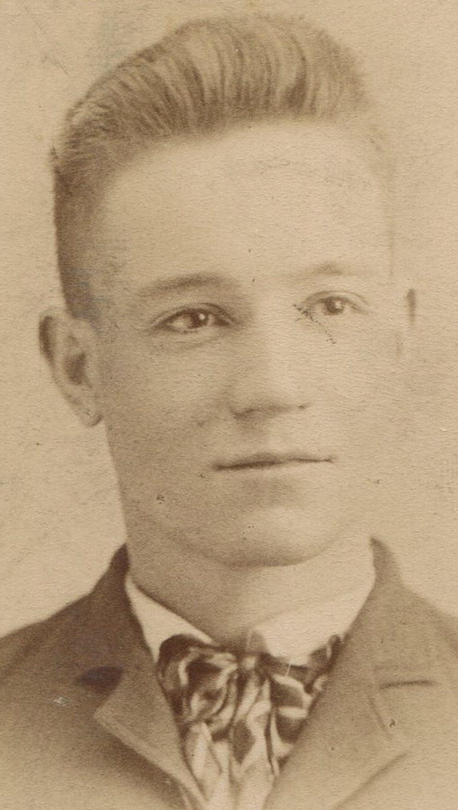 Vintage cabinet card portrait - Young man with pompadour, authentic photo,
