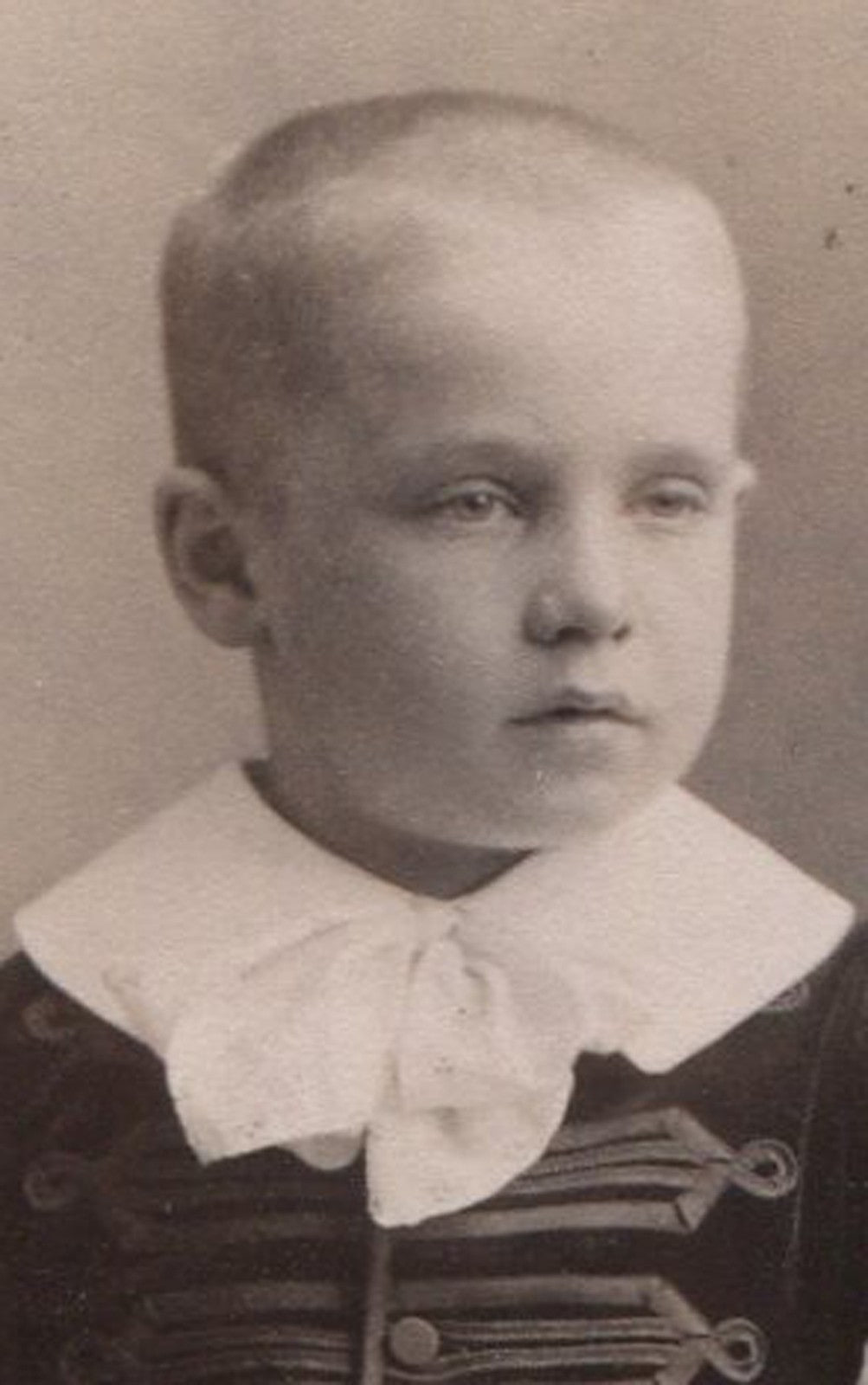 Vintage cabinet card portrait: dapper boy in fancy outfit, Brooklyn, NY