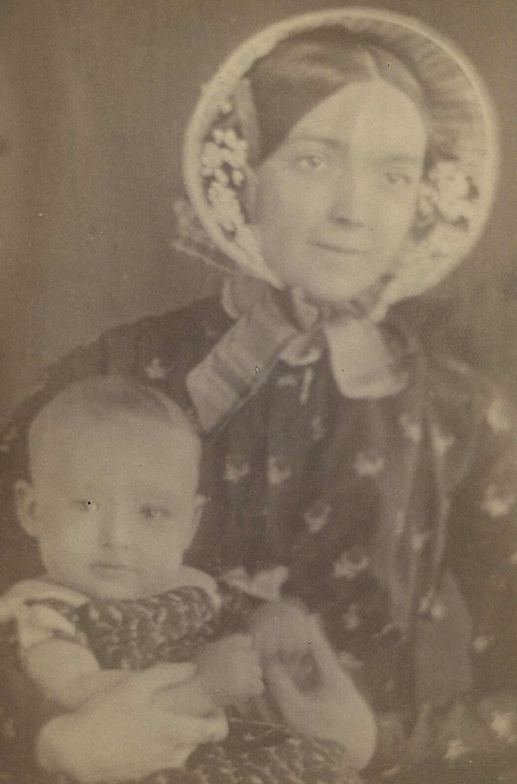 Vintage Cabinet Card Photo: Mother with Squirming Child, Keeseville NY -