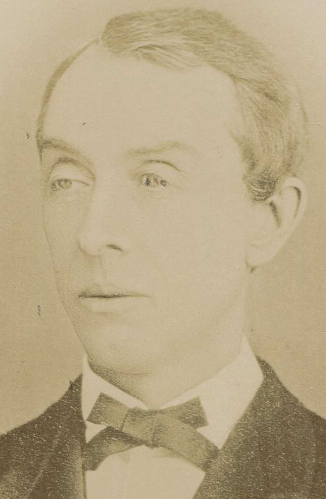 Vintage cabinet card photo: Portrait of man with eyes half open - refuses to