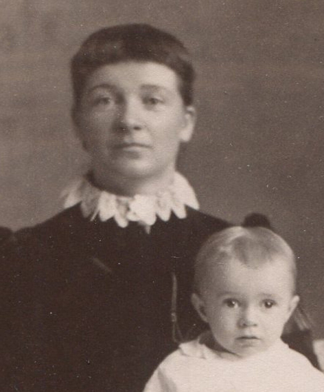 Vintage Mother and Child in Classic Stoic Pose Cabinet Card, Akron OH - Original