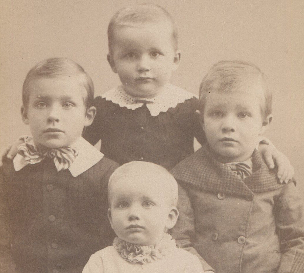 FOUR VERY YOUNG BROTHERS BEFORE THE RAMPAGE OF YOUTH ERUPTS. CABINET CARD. KAN.