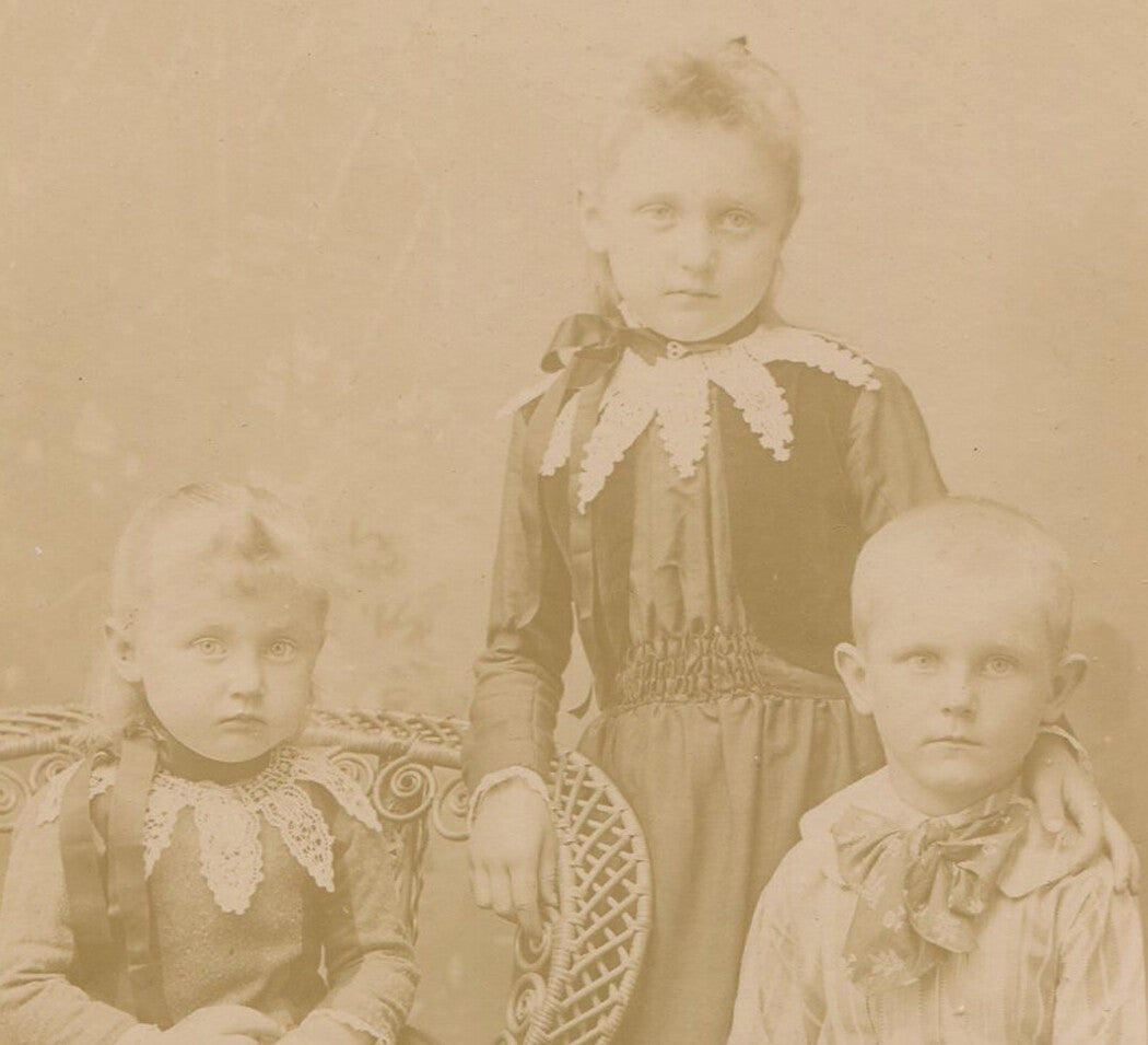 Vintage cabinet card photo: Sisters in matching dresses with brother, Plano IL