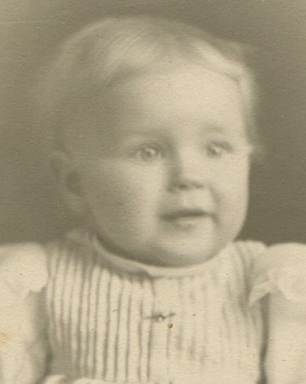 Vintage Cabinet Card Photo - Cute Baby, Libertyville IL, Early 1900s Portrait