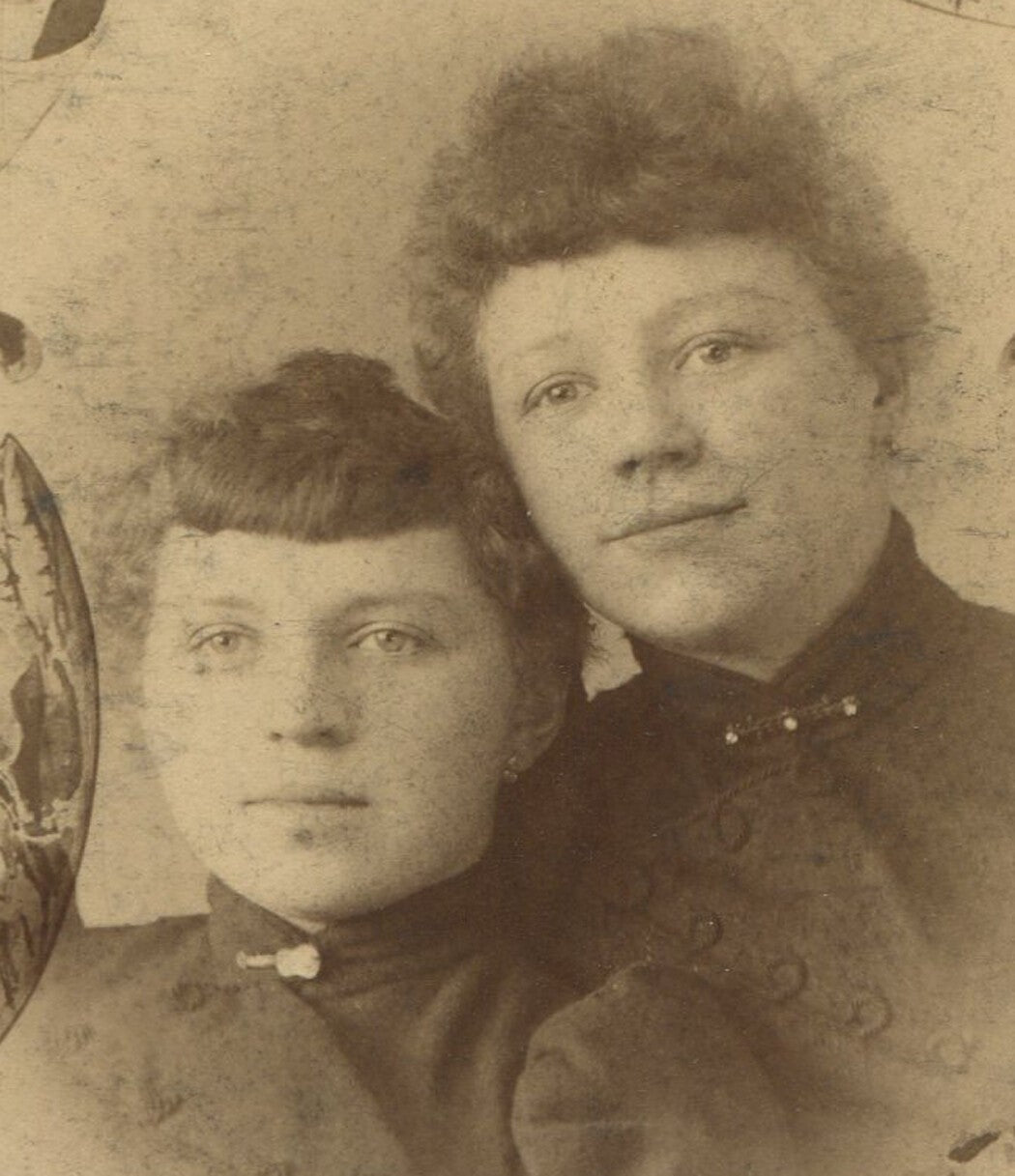 Vintage Cabinet Card: Mother and Daughter with Floral Frame, Ford City PA