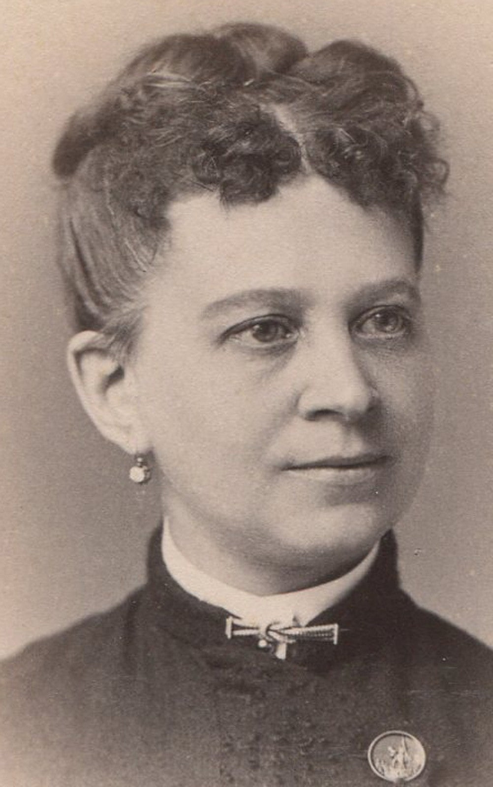 Vintage Cabinet Card Portrait - Woman with Tight Curls & Earrings, Fredricks NY,