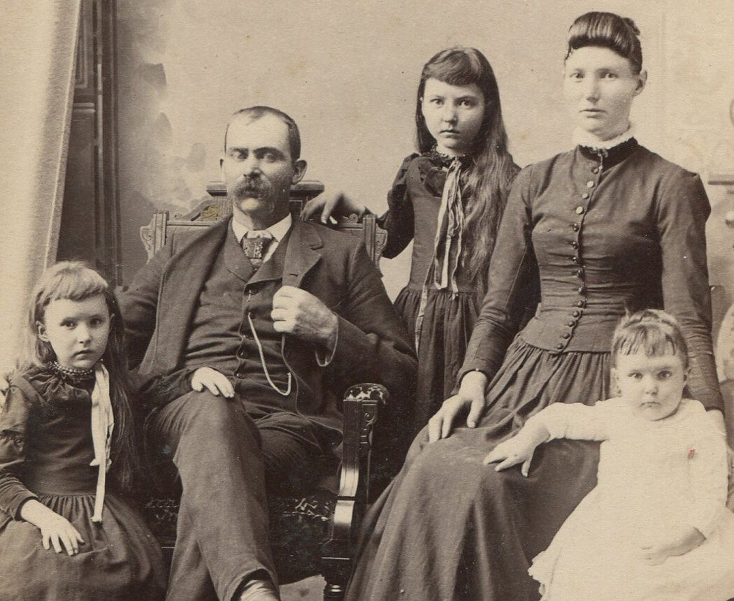 Vintage Cabinet Card Photo: Parents with Children, Jackson, Ohio Historic Family