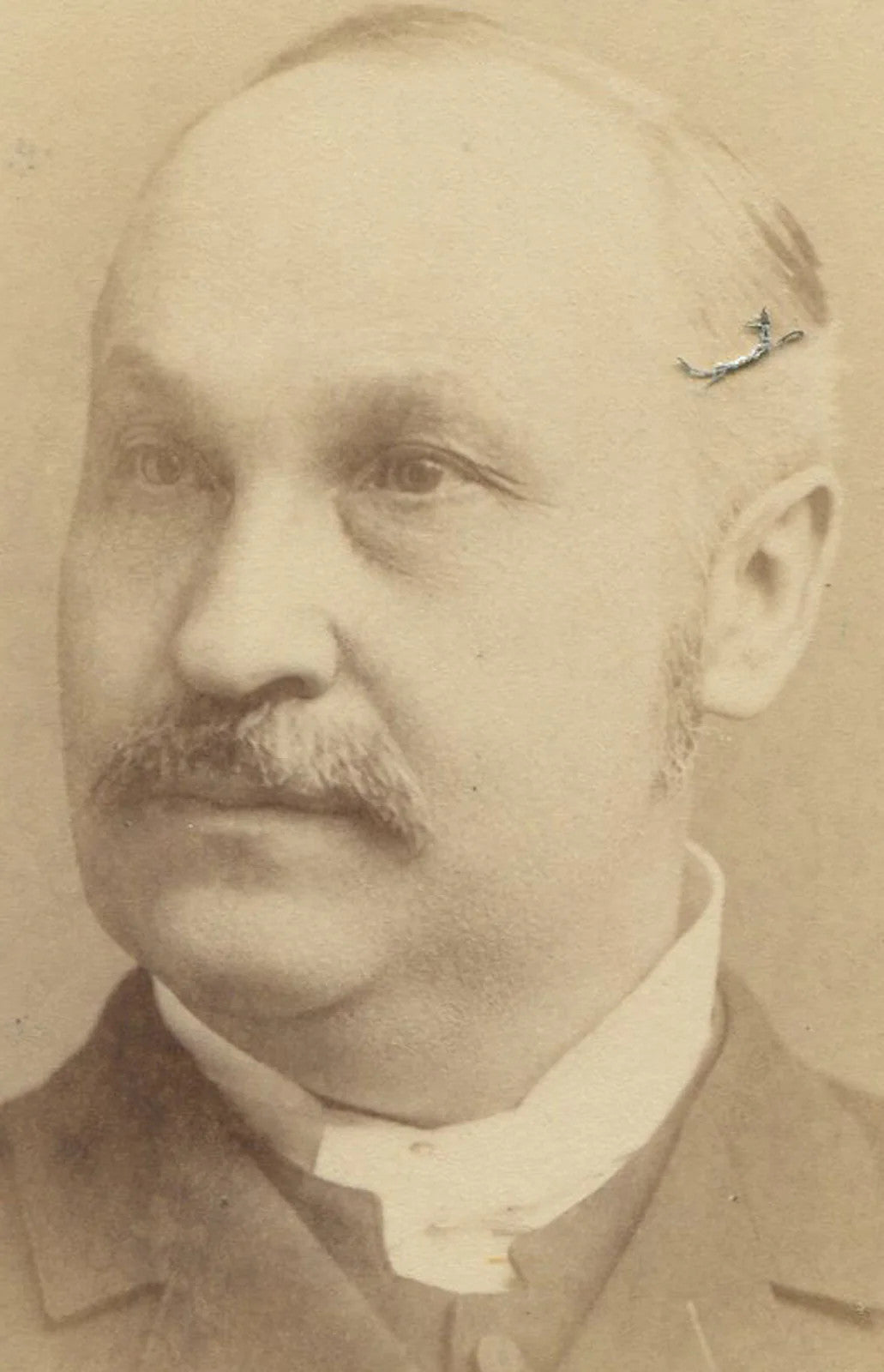 Vintage cabinet card photo - pudgy-faced man with mustache, New York portrait,