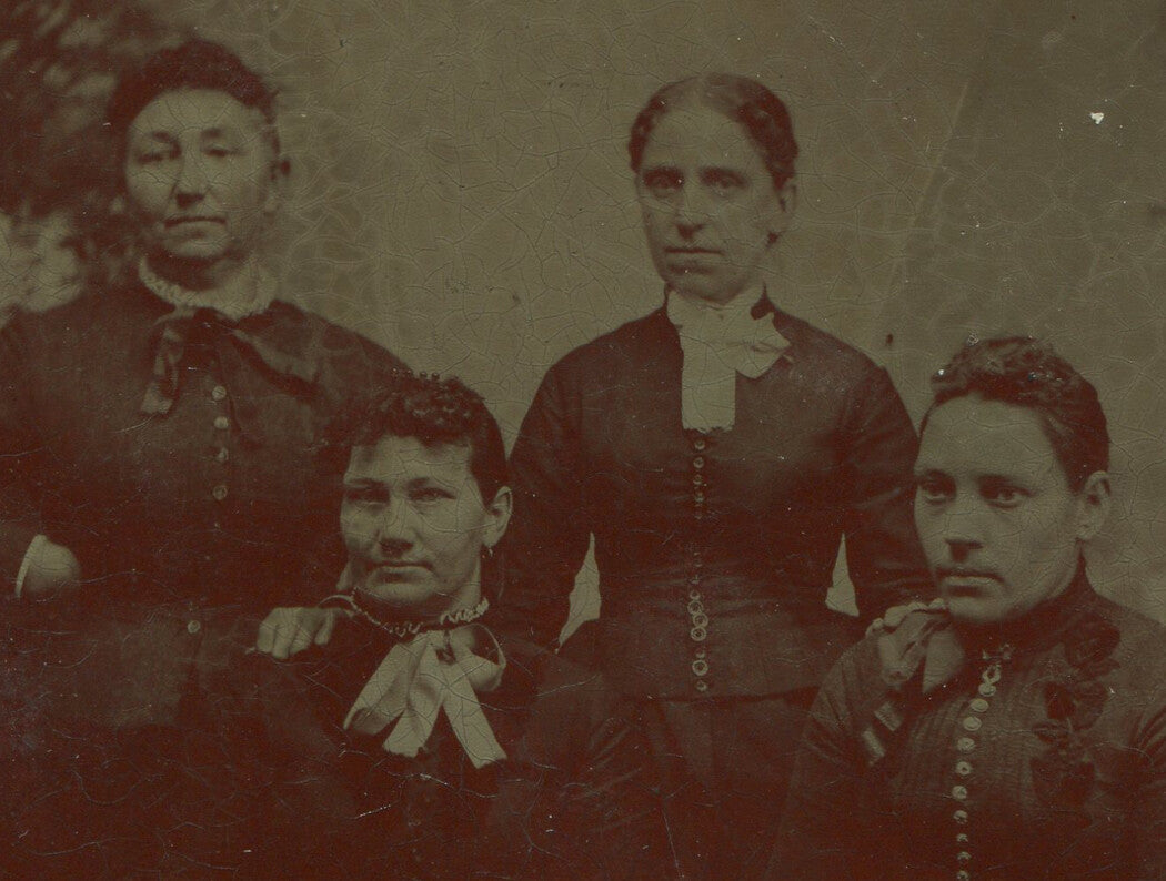 FOUR WOMEN NOT MAKING PEROGIES. TINTYPE, 5 X 3.5 INCHES.