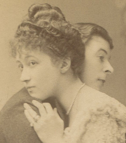 Vintage London theatre cabinet card photograph Jeffreys & Hicks embrace,