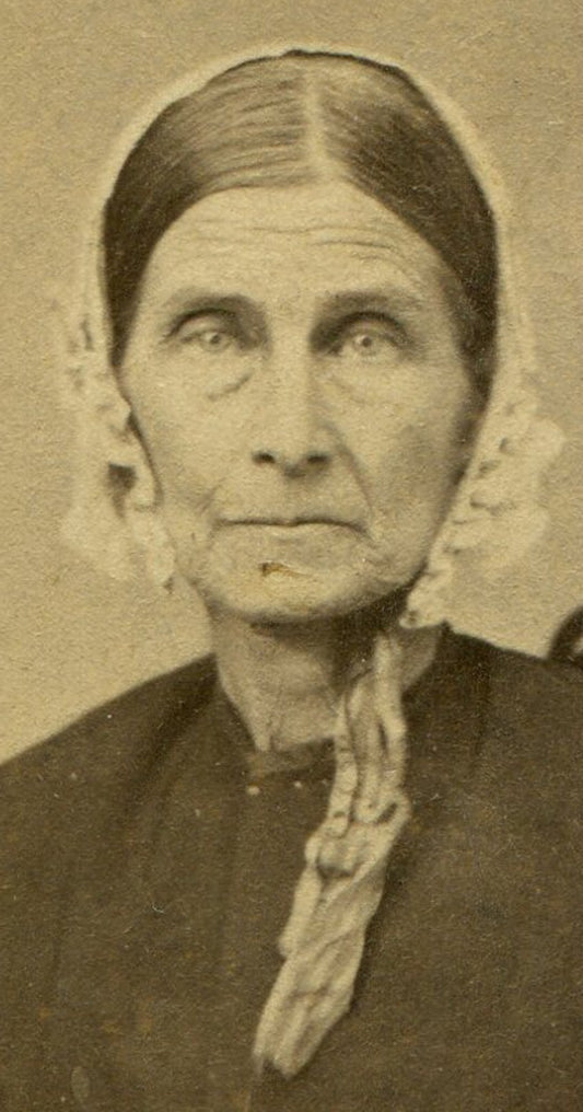 CIVIL WAR ERA TAX STAMP. THIN OLD WOMAN IN BONNET. CDV. CANTON, ILL.