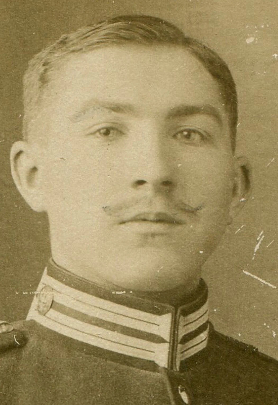 GERMAN MILITARY OFFICER. CDV. BERLIN, GERMANY.