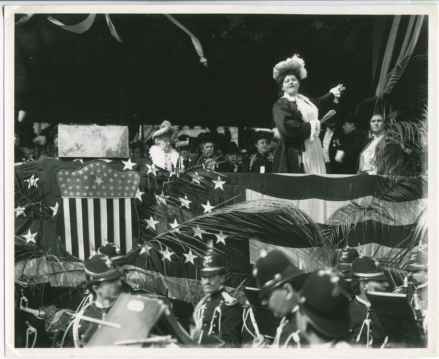 D.A.R. CELEBRATION. 1908. BLACK AND WHITE SILVER PRINT 8 X 10.