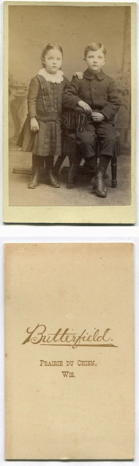 YOUNG SIBLINGS, COULD BE TWINS. AFFECTIONATE POSE. CDV. PRAIRIE DU CHIEN, WIS.