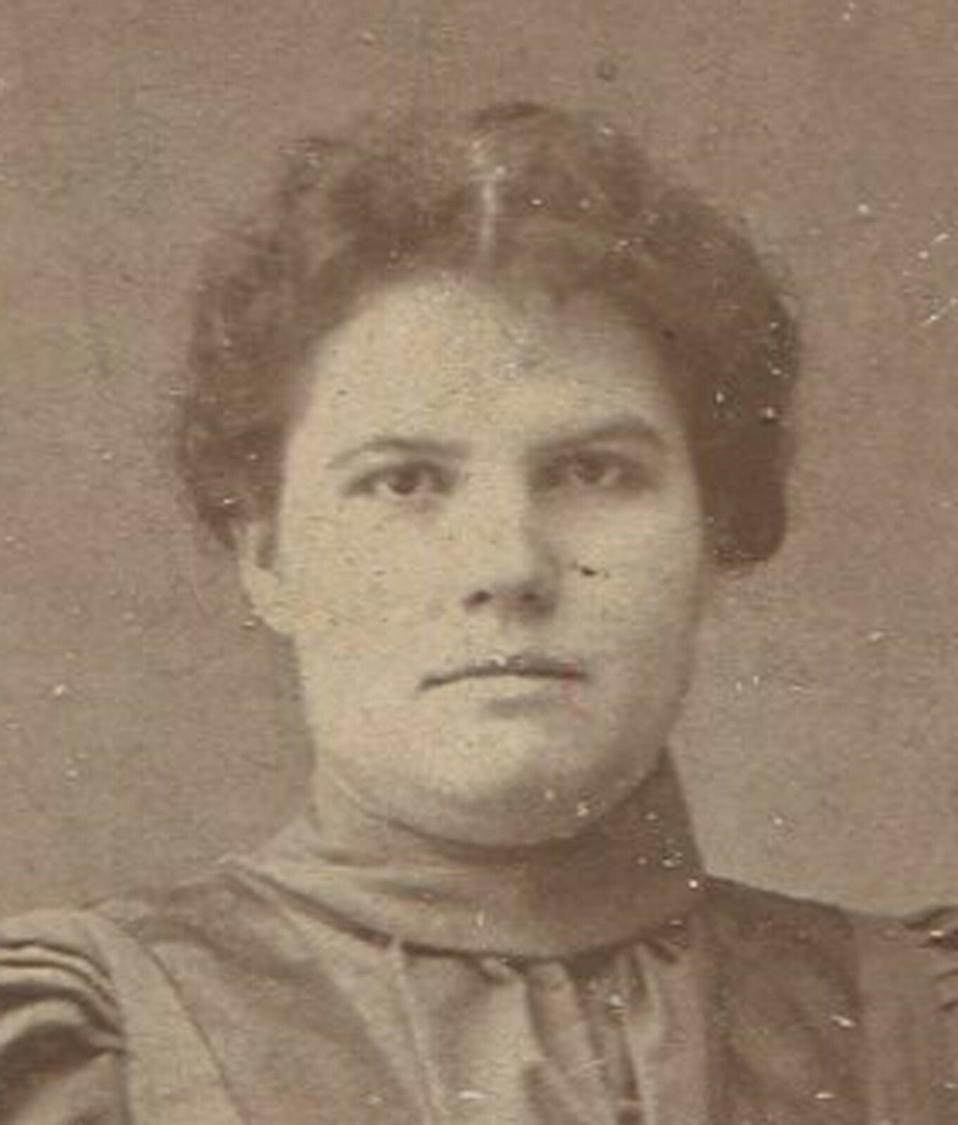 Vintage Cabinet Card Portrait - Original Studio Photo of Woman in High-Neck Gown