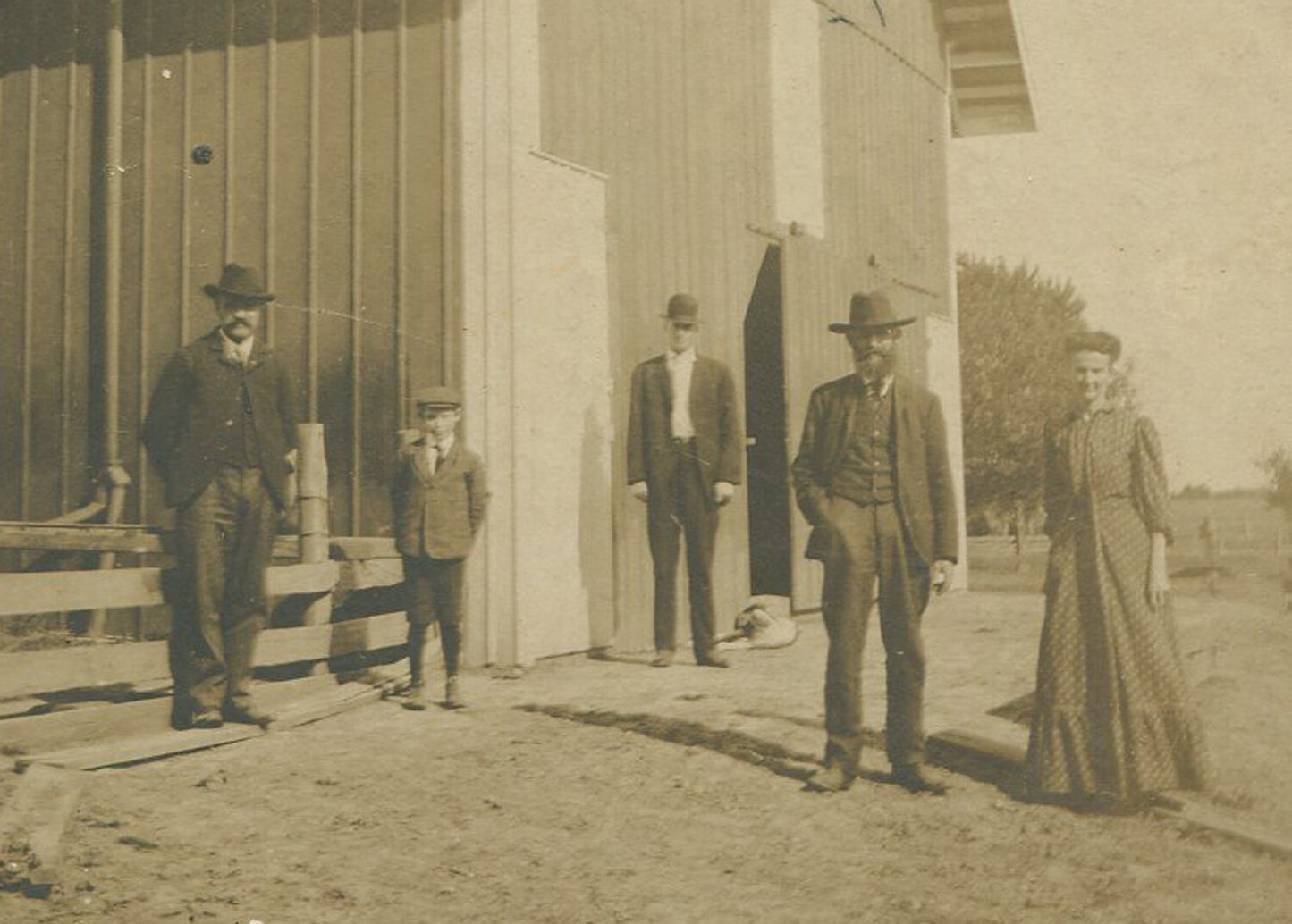 Vintage 4x5 Black-and-White Family Photo on 5.25x6.25 Card, Barn Scene, American