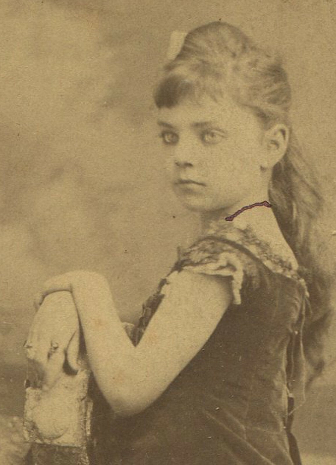 Must-have vintage cabinet card portrait: Bertie Rinehart, girl in pretty dress,