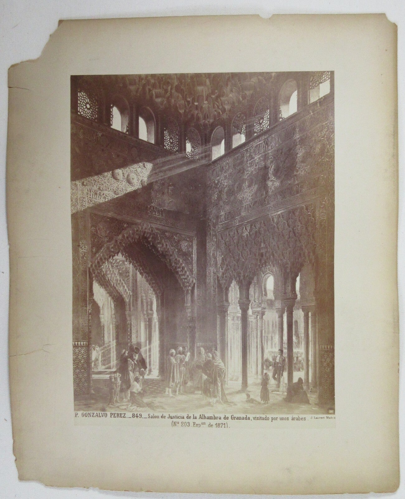 SALON DE JUSTICIA DE LA ALHAMBRA DE GRANADA. 12X9.5 ALBUMEN ON 17X14 INCH PAGE.