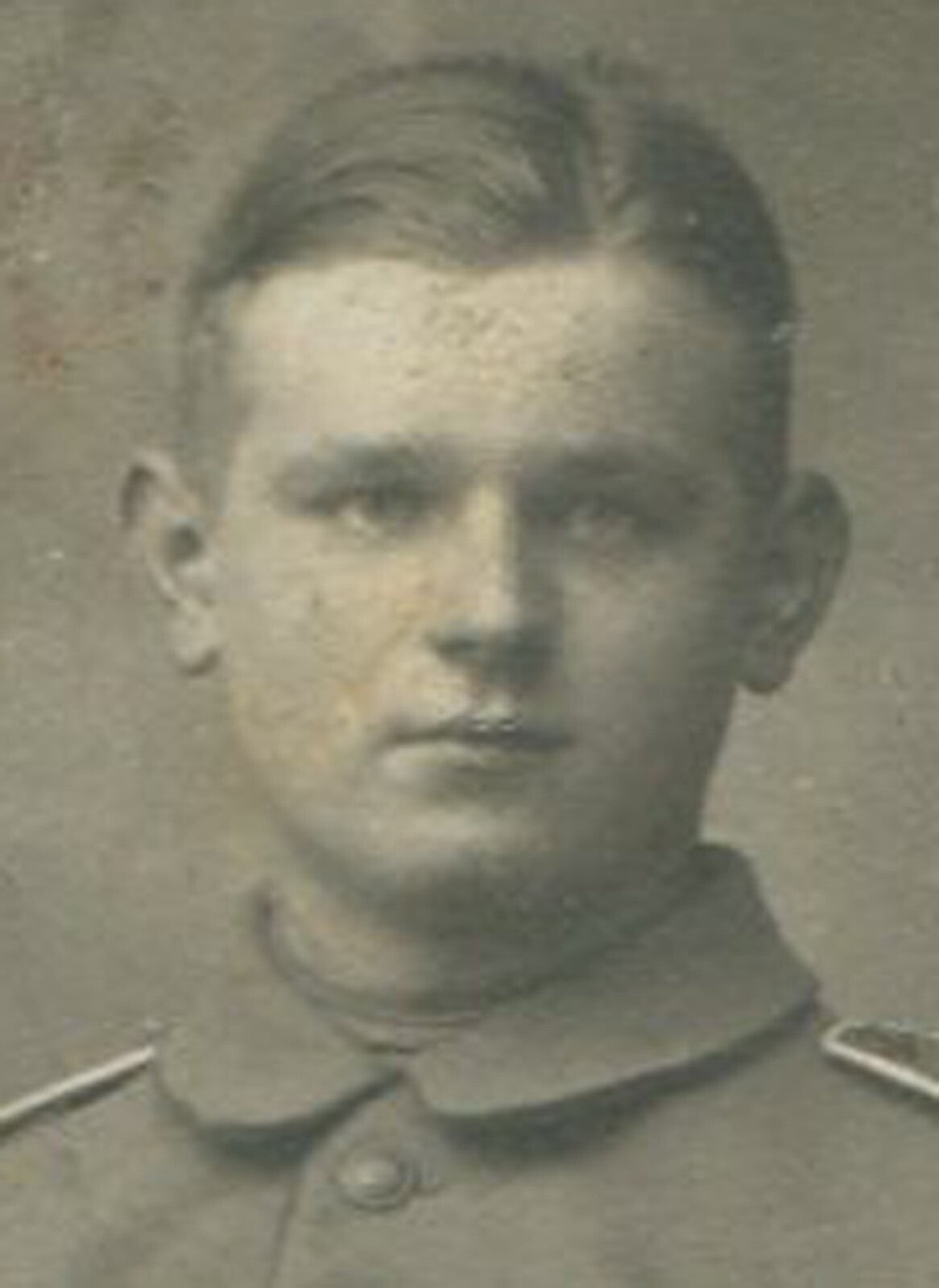 Vintage German Soldier Photo 1900120, WWI Era, 5x2.5 B&W Card Back Maker Mark,