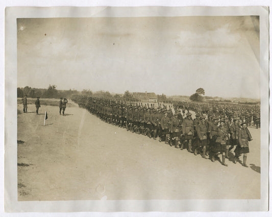 Vintage World War I 8x10 Photo - Scottish Troops with Lieut. Sir Ivor Maxse,