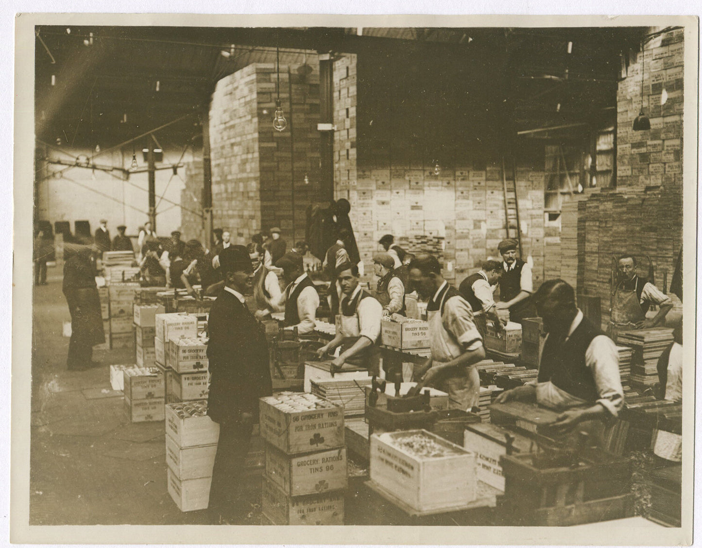 PREPARING GROCERY RATIONS, ENGLAND. WWI. (8X10 REPRINT)