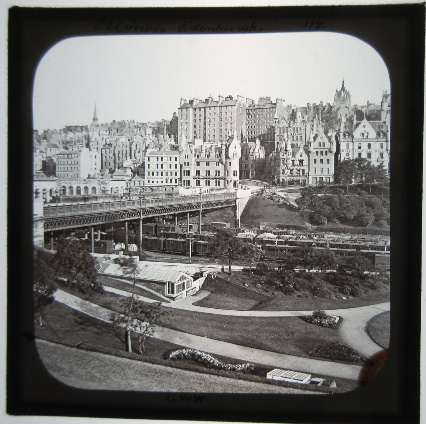 OLD TOWN, EDINBURGH, SCOTLAND. LANTERN SLIDE.