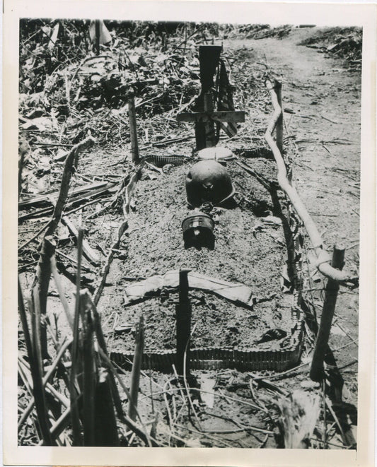 Vintage WWII Photo: U.S. Marine Paratrooper Grave on Bougainville Island, 8x10