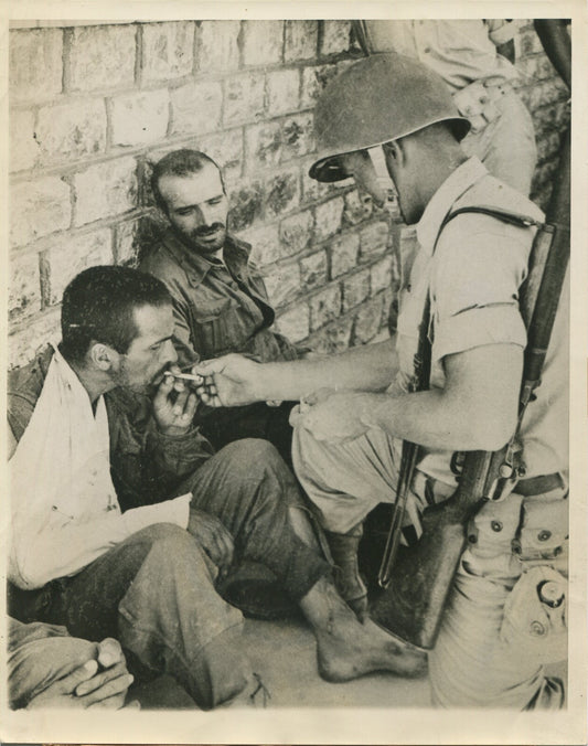 Vintage WWII North Africa Photo: U.S. Soldier with Italian POWs 8x10 Reprint
