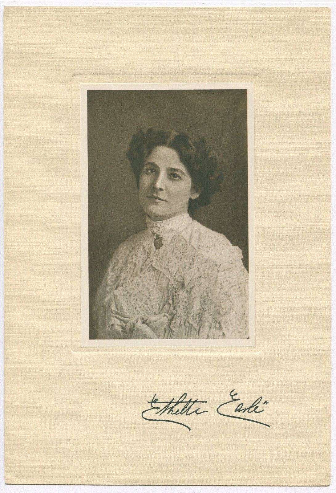 ETHELLE LAKE, ACTRESS. SIGNED PHOTO. 5.75X3.75 PHOTO ON 10.5X7.25 IN. PAPER.