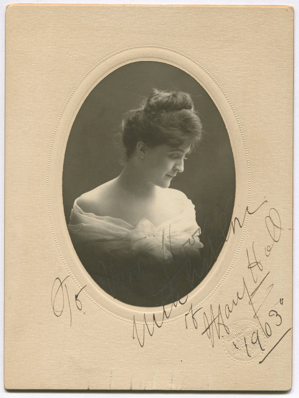 MOODY PHOTO OF MARY HALL ACTRESS. SIGNED PHOTO TO MRS HOOVER TALENT AGENT.